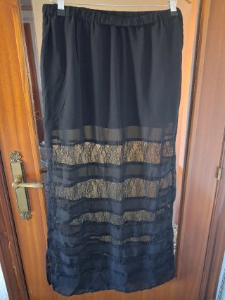 Falda larga Bershka negra talla L