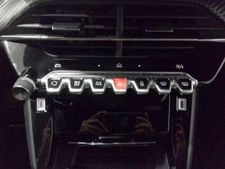 Peugeot 2008 PureTech 130 S&S Allure EAT8 96 kW (130 CV)