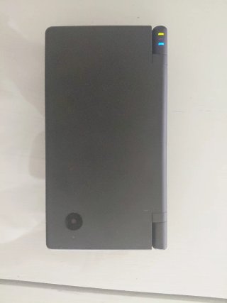Nintendo DSi + Caricabatterie + Custodia