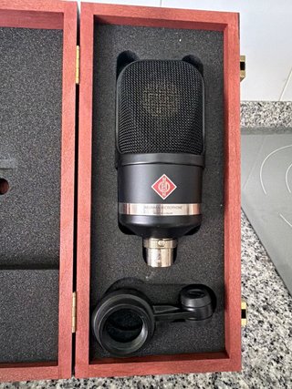 Micrófono Neumann TLM 107 bk + Caja