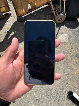 iPhone 14 128GB Amarillo Bateria 97%