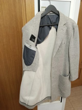 Abrigo clásico gris