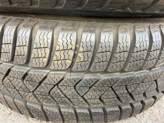 Neumáticos Pirelli 205/60/16 96H