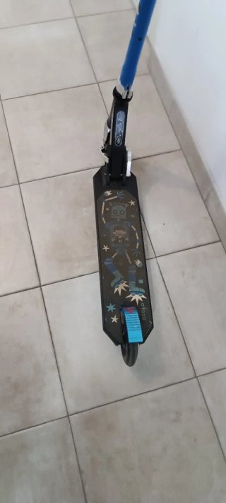 Patinete infantil azul