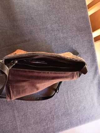 Bolso Surkana étnico tachuelas