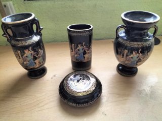 Juego Adornos Cerámica Negro y Dorado