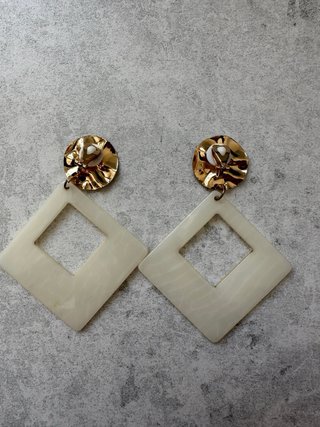 Lote Pendientes Clip Parfois Oro y Blanco