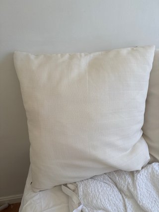 Set di 3 cuscini e 2 coperte