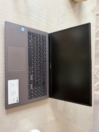 Asus VivoBook Gris