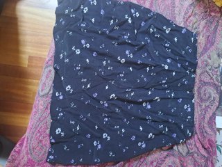 Falda corta negra floral