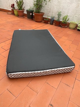 Cama perro Kiwoko cuadros grises