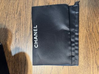 Chanel Runner Talla 46 Plata/Blanco
