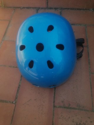 3 cascos con medidas diferentes
