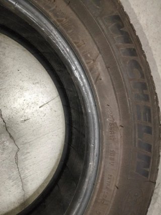 2 Ruedas Michelin y 2 Ruedas Bridgeton