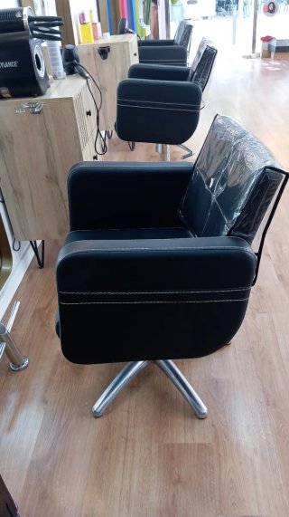 Sillones de peluquería negros