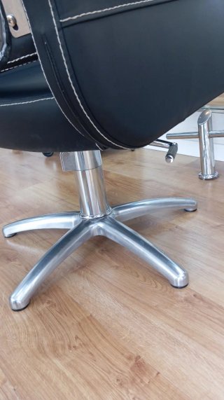 Sillones de peluquería negros