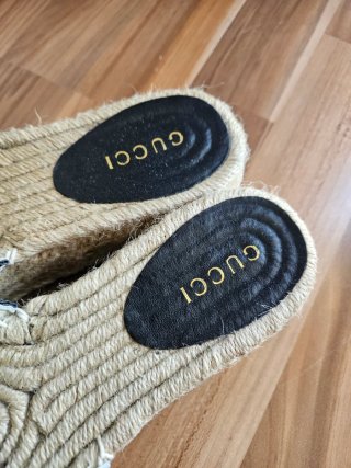 Sandalias Gucci Plataforma Yute GG Doradas