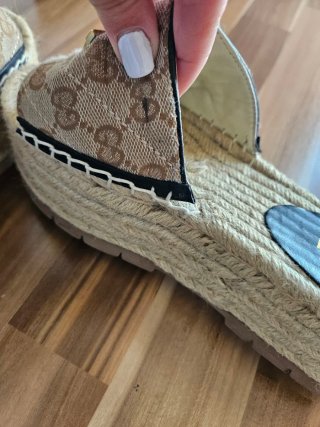Sandalias Gucci Plataforma Yute GG Doradas