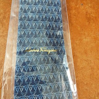 Corbata Seda Salvatore Ferragamo Azul Sin Estrenar