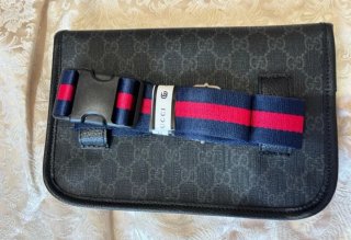 Riñonera Gucci Negra