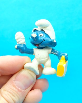Figura PVC Pitufo Primeros Auxilios Knockoff