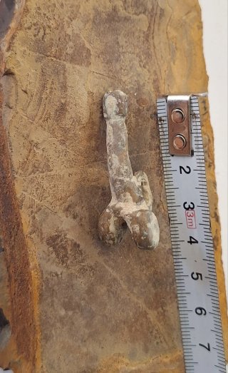 Antiguo falo romano