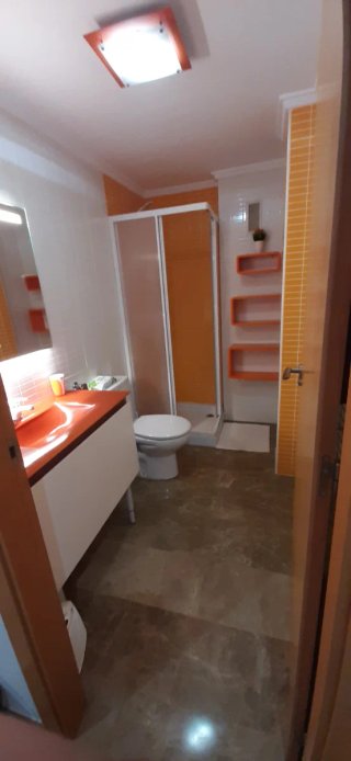 Se alquila/vende piso en Oliva.