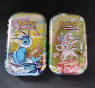 Mini lata Vaporeon y Sylveon - Evol. Prismáticas