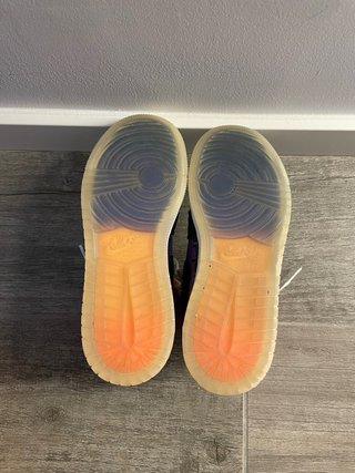 Jordan 1 Mid skyline