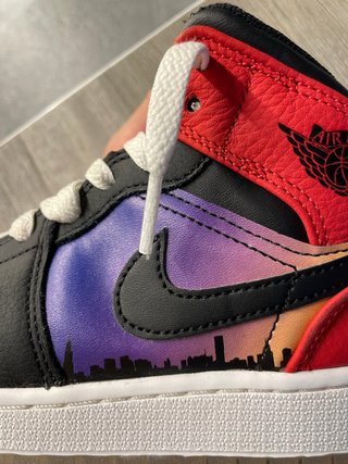 Jordan 1 Mid skyline