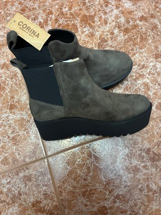 Botas marrones de nobuk con plataforma