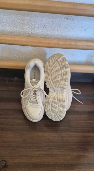 Zapatillas Chunky Stradivarius Blancas