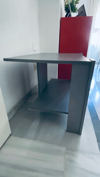Mueble TV televisión gris con estante