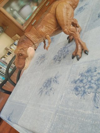 Muñeco Dinosaurio Marrón