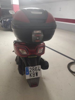 Kymco Superdink 125cc Maxi Scooter Muy cuidada