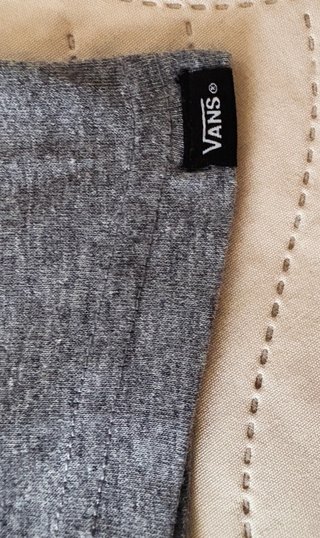 Camiseta Vans Off The Wall gris talla S