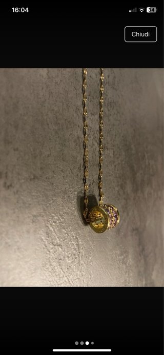 Collana con ciondolo a cilindro