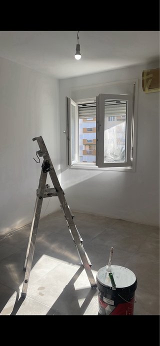 Servicios de pintura y tarimas, rodapiés