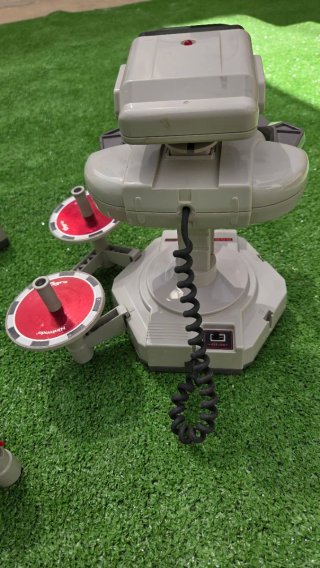 Robot R.O.B. Nintendo vintage mas accesorios