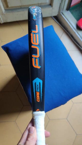 Pala de pádel Royal Padel Fuel
