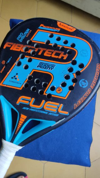Pala de pádel Royal Padel Fuel