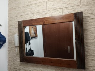 Tavolo d'ingresso in legno con specchio