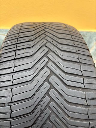 Michelin CrossClimate 2 unidades 235/45 R18