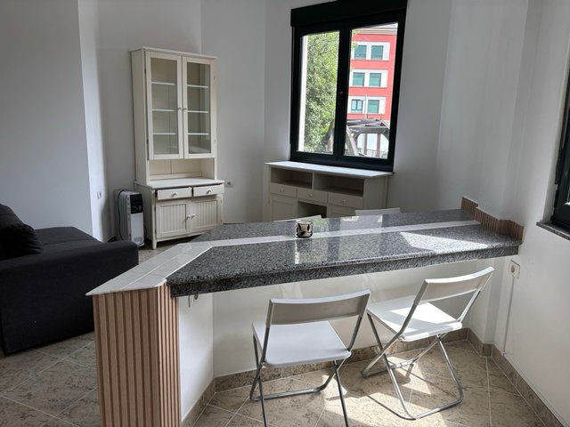 PISO EN PONTENOVA