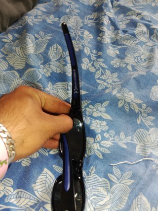 Gafas de sol Ferrari negras y azules