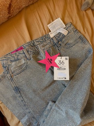 Pantalones Stradivarius brillos estrella