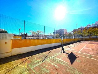 Piso en venta en Puerto Marina en Benalmádena