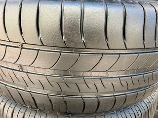 Neumáticos Michelin 215/60/16 95H
