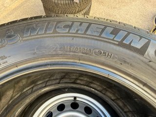 Neumáticos Michelin 215/60/16 95H