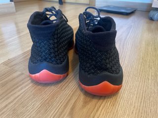 Nike Jordan Zapatillas Negras y Rojas